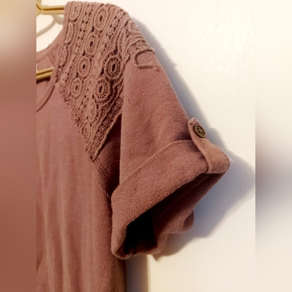 Maurices top criss cross hem line knit detailed shoulders - Picture 3 of 6